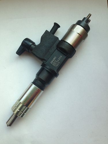 095000-6360 ISUZU F SERIES TRUCK 6HK1 / 4HK1 COMMON RAIL INJECTOR.